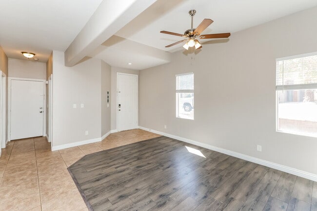Building Photo - 7067 Salt Marsh Ct