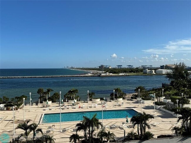 Foto del edificio - 2100 S Ocean Ln