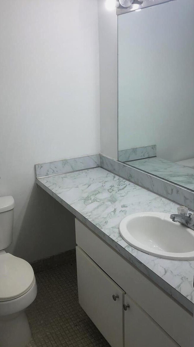 Foto del edificio - 4580 NW 79th Ave