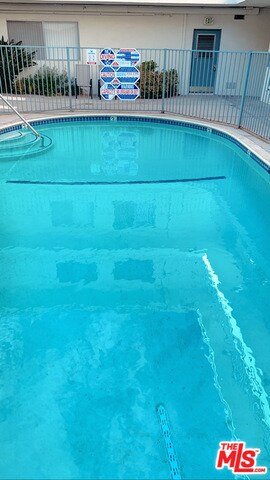 Foto del edificio - 1420 S Oakhurst Dr