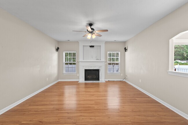 Foto del edificio - 712 Tallahassee Dr