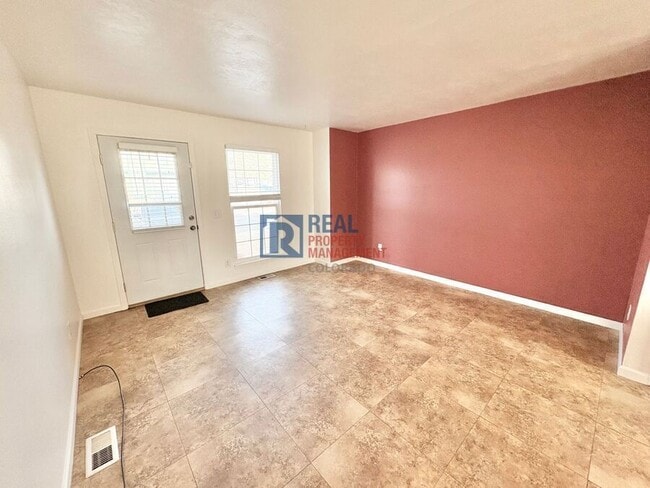 Photo - 14466 E Hawaii Cir Townhome