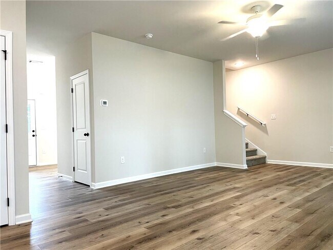 Foto del edificio - 434 Fox Crk Dr