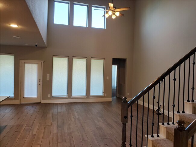 Building Photo - 2338 Cherrywood Ct