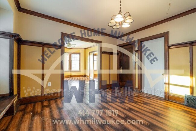 Building Photo - 2408 N 41st St