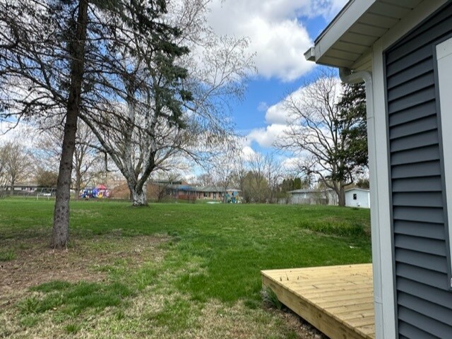 Foto del edificio - 413 McHenry Ave