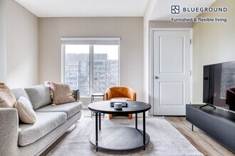 Building Photo - 11351 Woodglen Dr