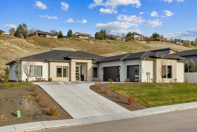 Building Photo - Stunning North Boise Foothills Home Availa...