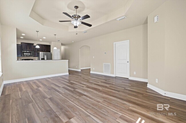 Foto del edificio - 10421 Fionn Loop