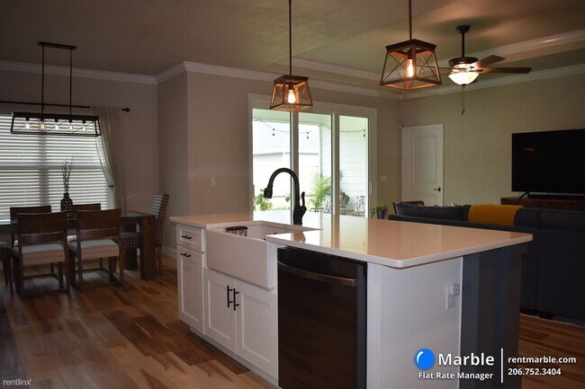 Foto del edificio - 4 br, 2.5 bath House - 1767 SW 70th Cir