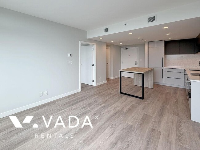Building Photo - Myriad 1 BR APT Rental 3503-567 Emerson St Coquitlam: VADA