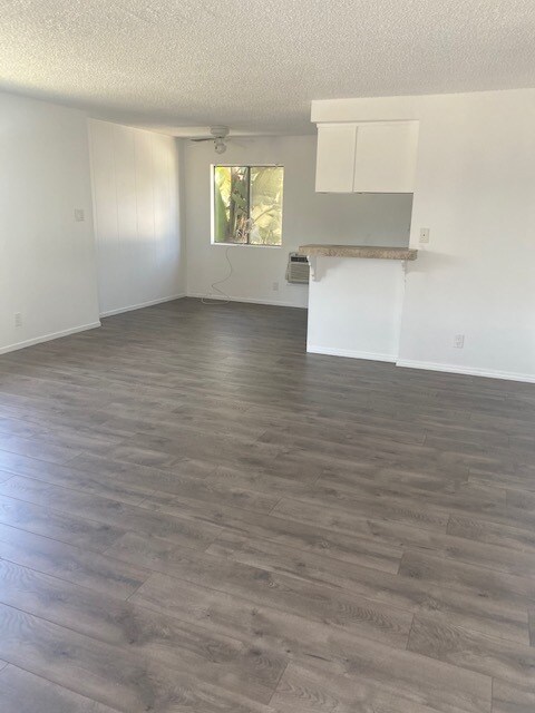 Building Photo - 12554 Brookshire Ave