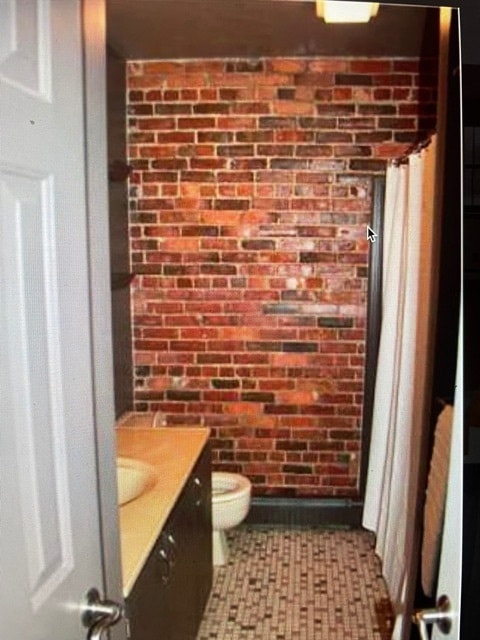Full Bathroom - 226 Stevens Ave