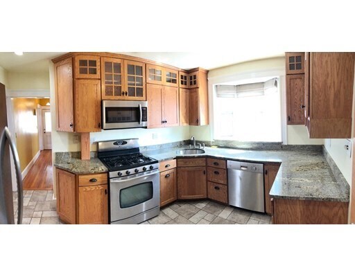 Primary Photo - 130 Davis St