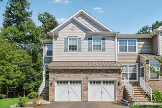 Building Photo - 206 Shields Ct