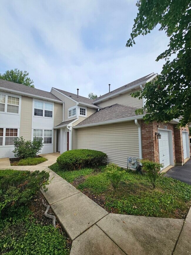 Foto del edificio - 2931 Stockton Ct