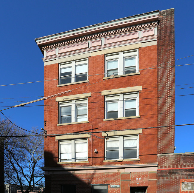 Foto del edificio - 1211 Broadway