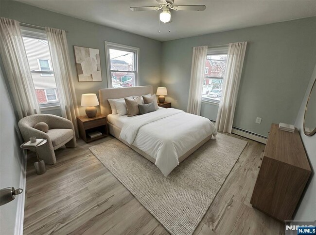 Building Photo - 8 Laird Pl