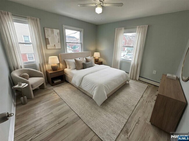 Foto del edificio - 8 Laird Pl