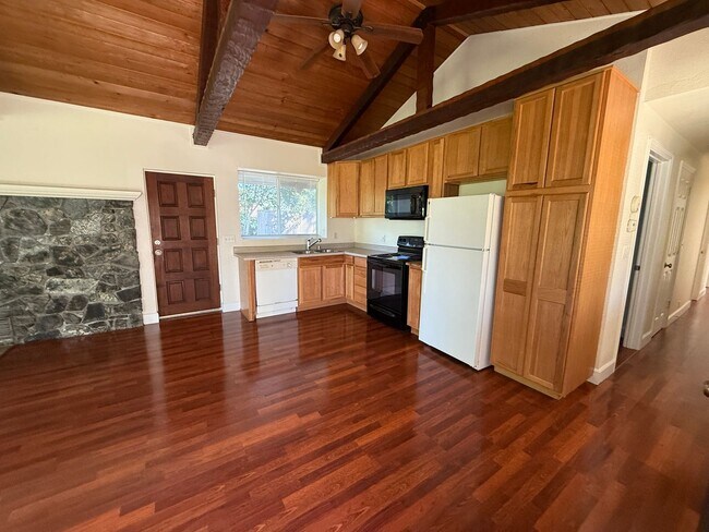 Building Photo - Charming Auburn Retreat with Vaulted Ceilings & Stone Fireplace