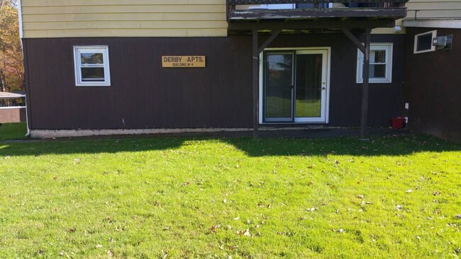 Building Photo - 130 Lynwood