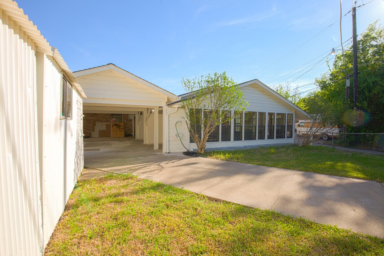 Foto del edificio - 3820 Lillie St