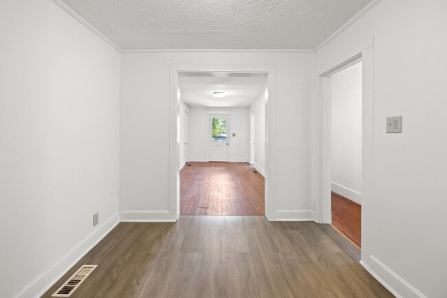 Foto del edificio - 404 Ewing St