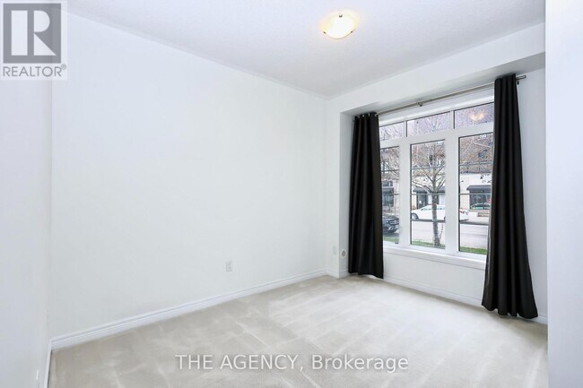 Building Photo - 3053 Preserve Dr