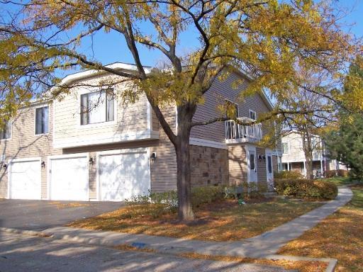 Primary Photo - 400 Stevenson Pl