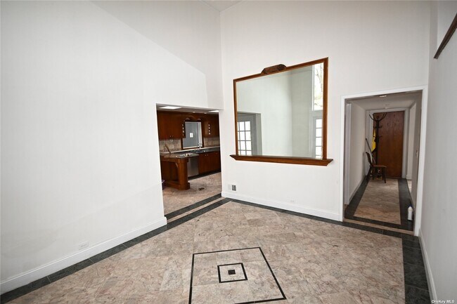Building Photo - 3 Mill Pond Ln