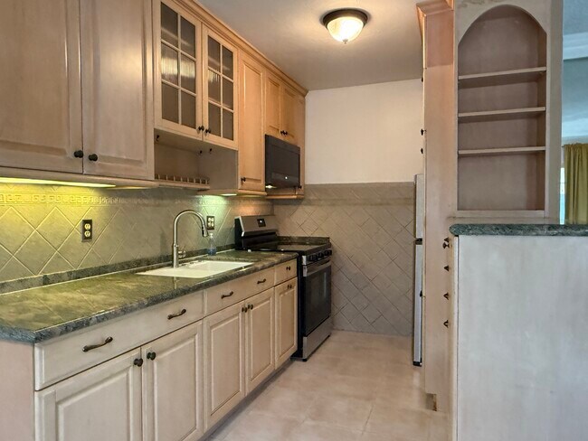 Foto del edificio - 250 Linden Ave