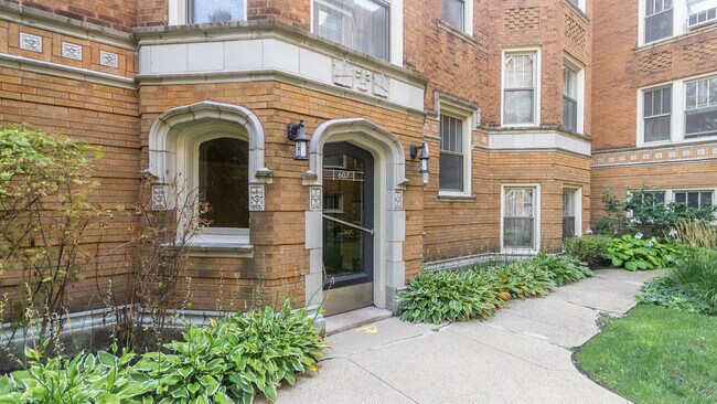 Foto del edificio - 607 Washington Blvd