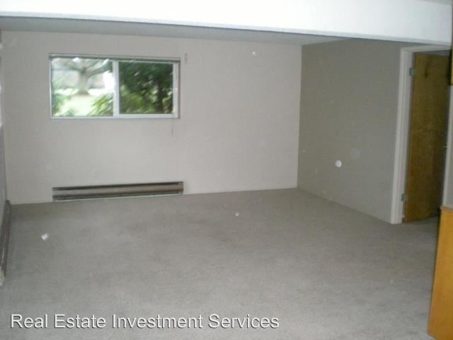 Building Photo - 720 N Mason Ave