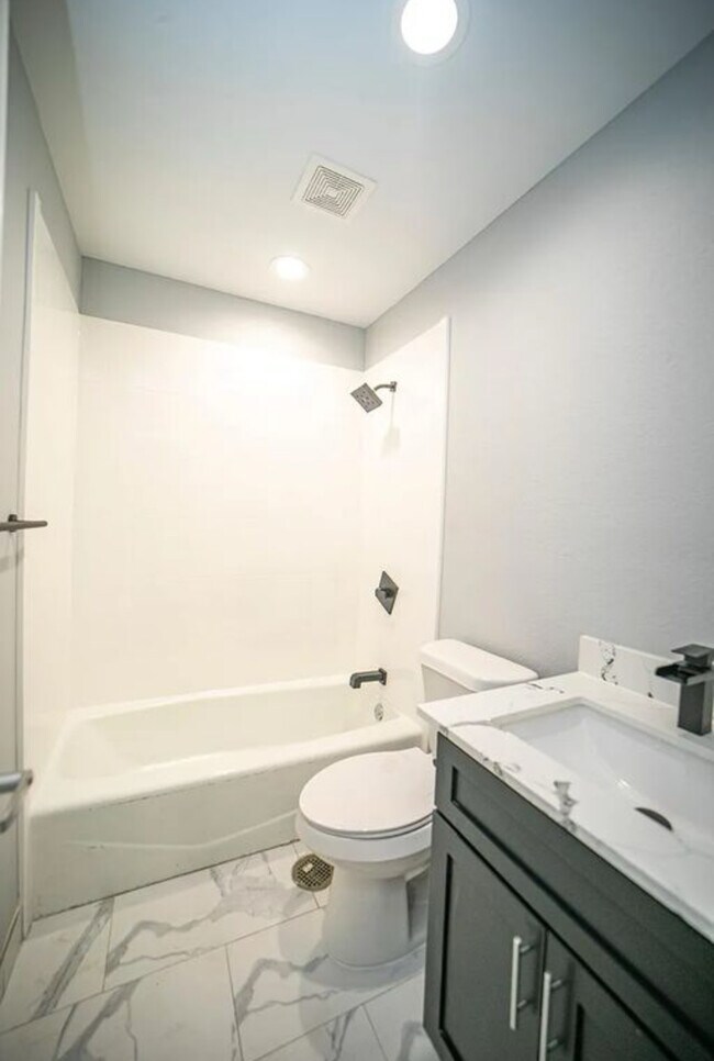 Foto del edificio - River Oaks Apartments
