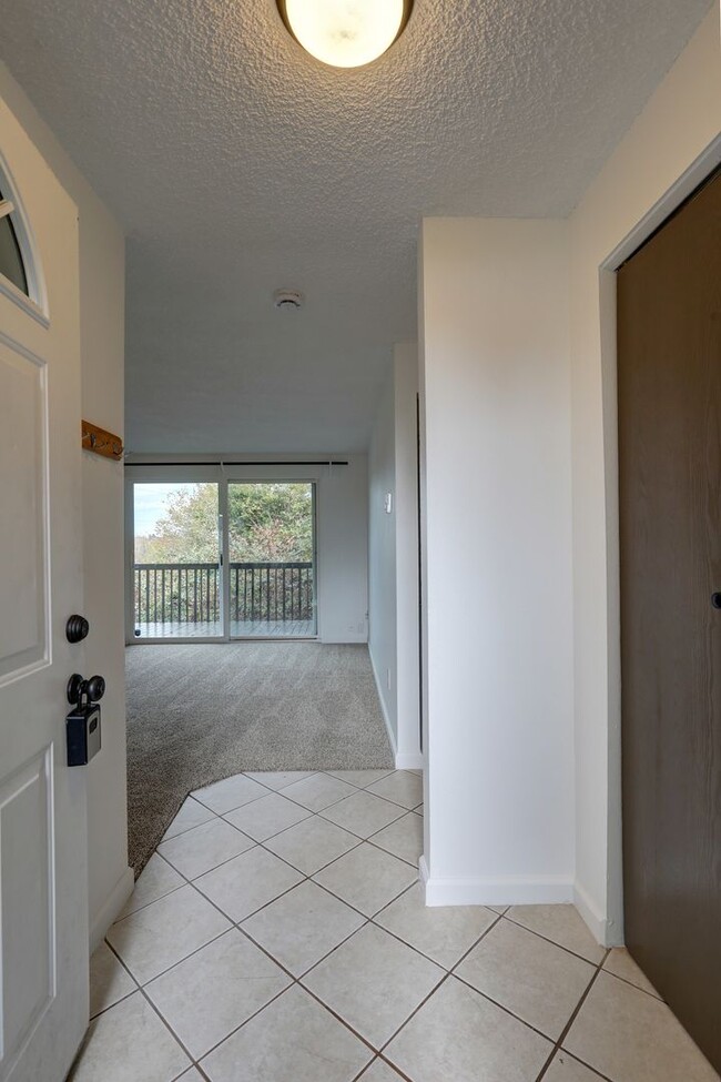 Building Photo - Delridge Apartments