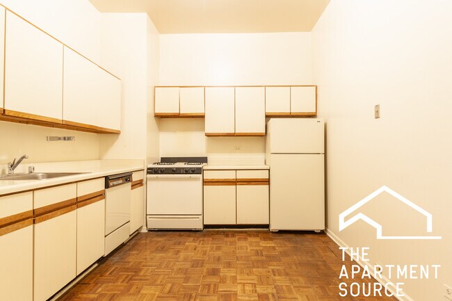Foto del edificio - 3751 N Halsted St