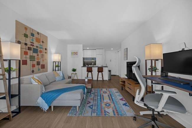 Building Photo - 64B W 37th St