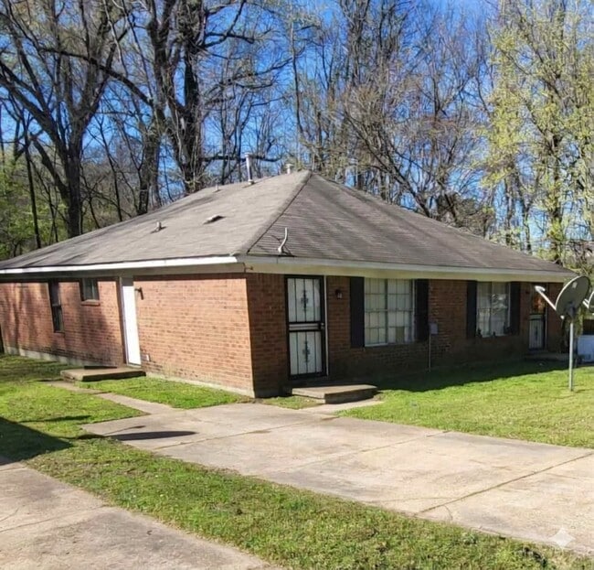 Photo - 613 McWhirter Ave House