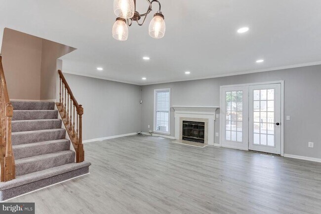Building Photo - 304 Crescendo Way