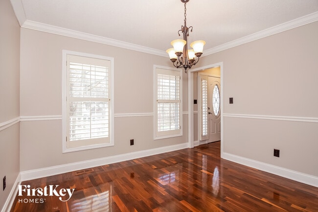 Foto del edificio - 120 Hunters Pointe Dr