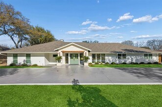 Building Photo - 11010 Russwood Cir