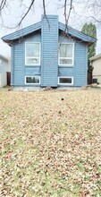 Building Photo - 57 Mapleridge Ave