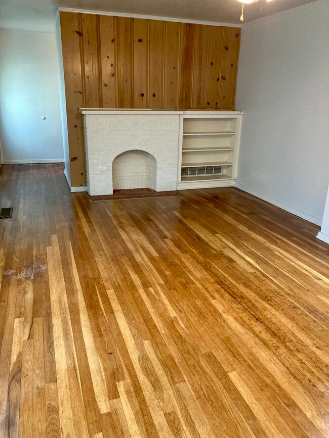 Livingroom - 1320 Stephens Ave