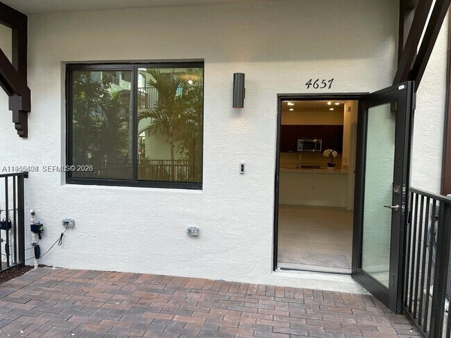 Foto del edificio - 4657 NW 83rd Pkwy