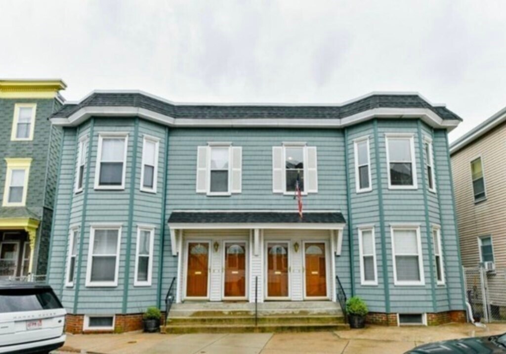 Primary Photo - 239 Emerson St