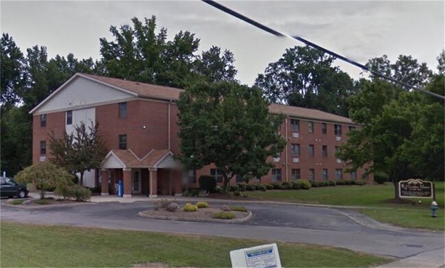 Building Photo - 511 Fuller Rd