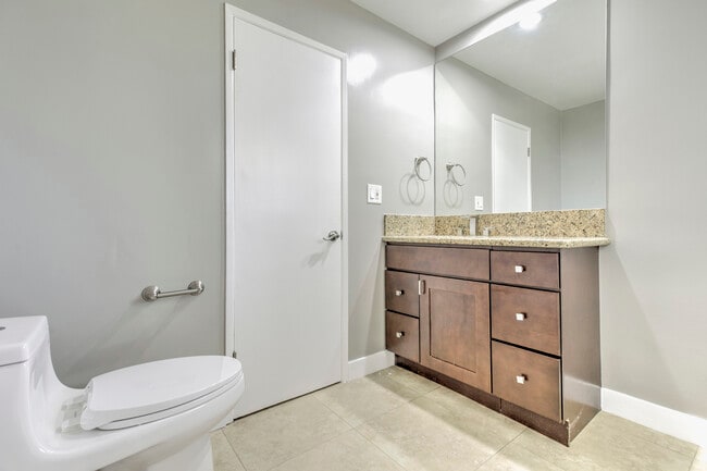 Foto del edificio - 20625 Lemarsh St