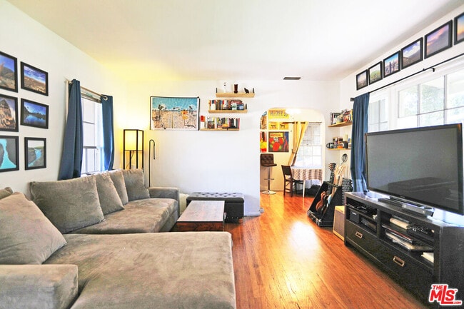 Building Photo - 87 W Glenarm St