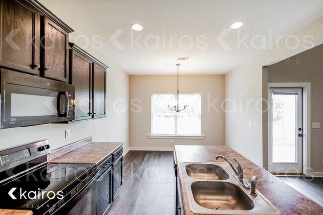 Building Photo - 14640 Griffin Street
