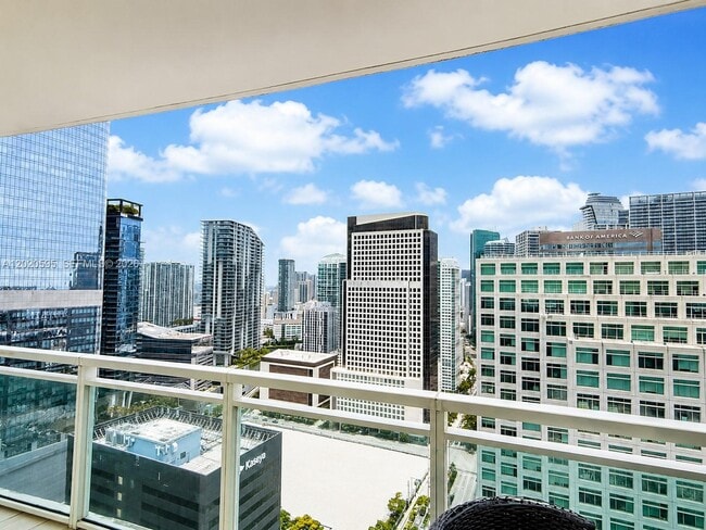 Building Photo - 951 Brickell Ave